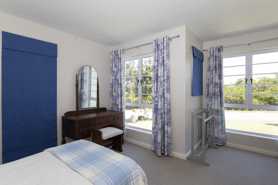 5 Bedroom Property for Sale in Kleinemonde Eastern Cape